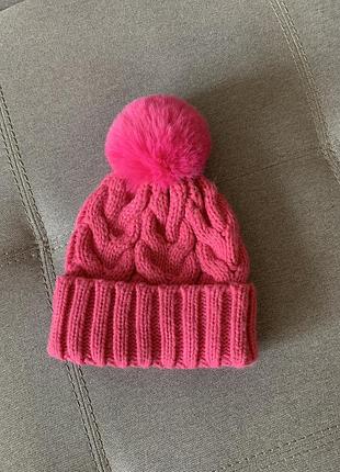 Тепла зимова шапка з помпоном на 3-6 років дівчинці