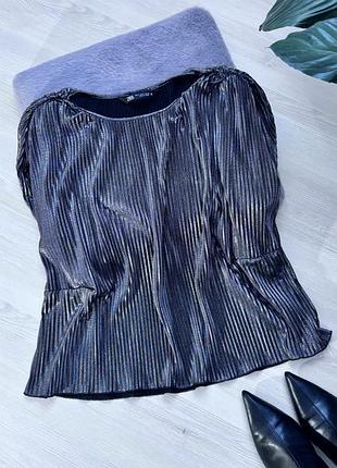 Яскравий топ блуза