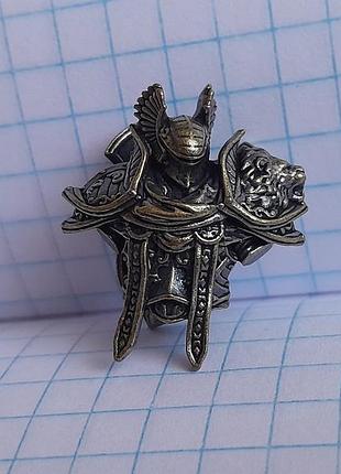 Намистина паладин