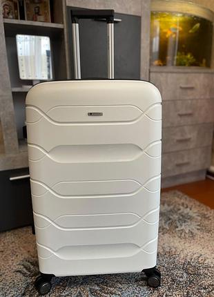 Валіза біла