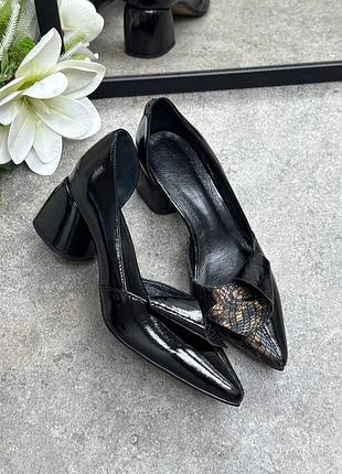 Туфлі човники з італійської шкіри лаку під рептилію чорні коричневі з бантом