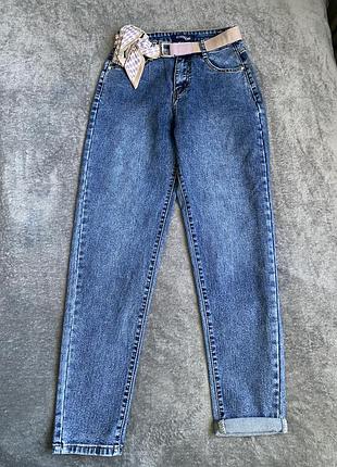 Стильні, зручні жіночі джинси kt.moss lady, добре сідають по фігурі. розмір 26, s-m, можливо xs.