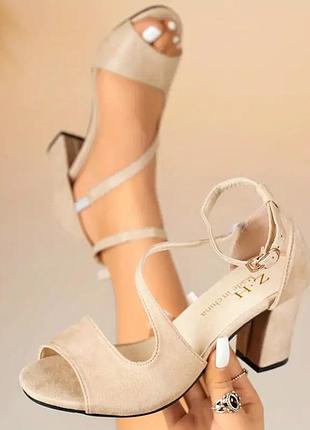 Жіночі босоніжки 34 розмір (21.5 см)