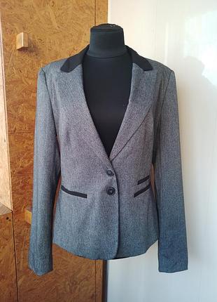 Брендовый вискозный пиджак жакет