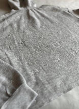 Худі з нашивкою 2