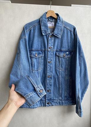 Стильна чоловіча джинсовка bershka