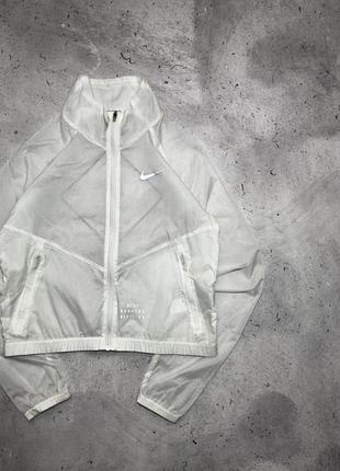Супер легка спортивна куртка-вітровка nike, біла напівпрозора
