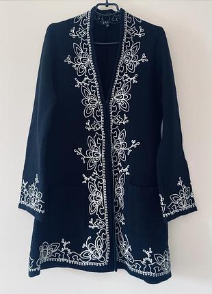 East 100% вовняний кардиган