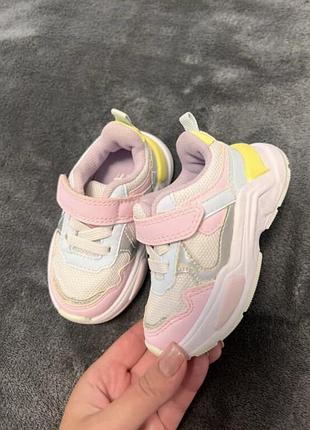 Кросівки hm розмір 18/19