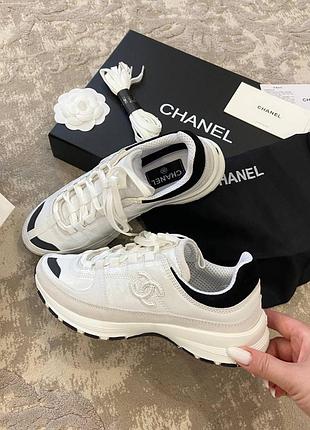 Брендові жіночі шкіряні класичні кросівки кроси