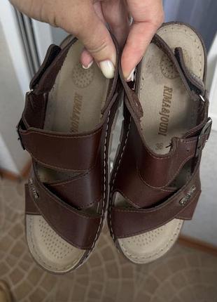 Детские сандалии на мальчика