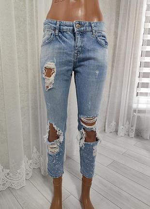 Джинсы от mango