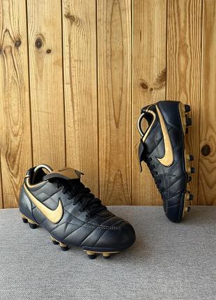 Вінтажні футбольні професійні бутси копочки взуття nike tiempo