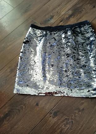 Спідниця з паєтками