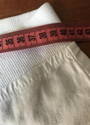 Белые джеггинсы