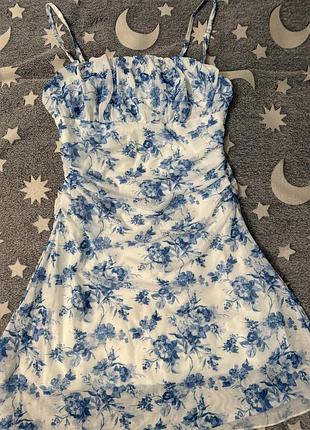 Трендовий сарафан плаття