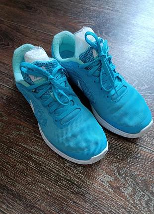 Кроссовки от nike, 38 размер