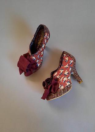 Стильные туфли на маленькую ножку