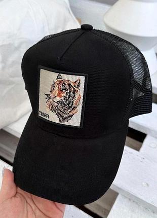 Стильна трендова кепка-тракер з сіткою "tiger"чорна