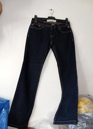 Джинсы новые никто не носил l