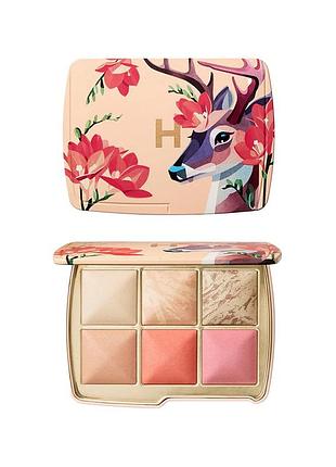 Hourglass palette deer