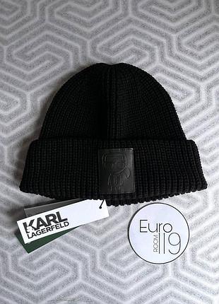 Шапка жіноча