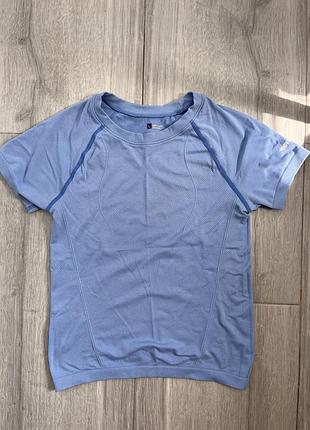 Спортивна футболка