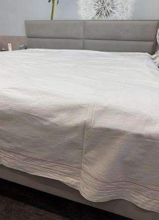 Велике двоспальне простирадло з вишивкою , простинь  100 %   бавовна 254 х 235