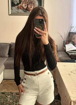 Боді з ланцюжками збоку