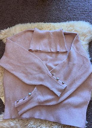 Теплий світр гольфом