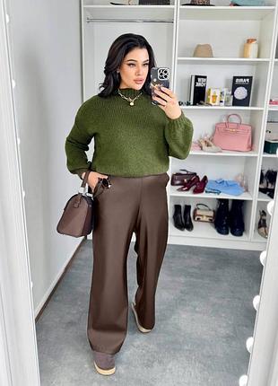 Жіночі шкіряні штани прямого крою, матова екошкіра, з кишенями