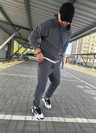 Стильний костюм прогулянковий без кошлатання