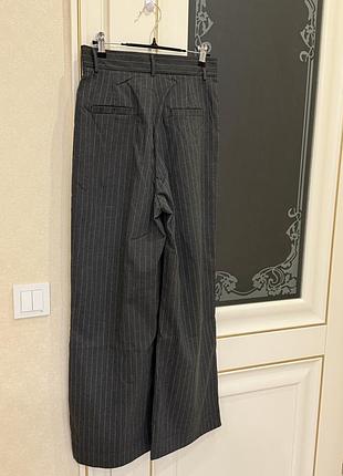 Штани класичні в смужку