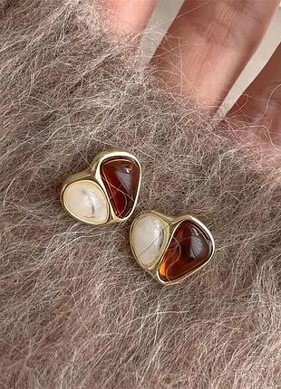 Серьги в форме сердца со вставками