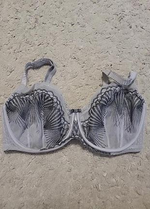 Бюстгальтер