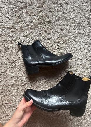 Шкіряні черевики