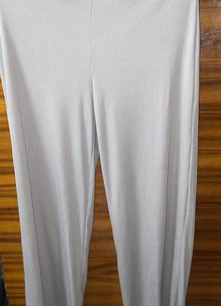 Штани сірі в рубчик