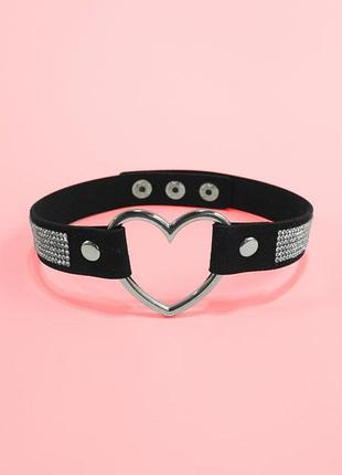 Черный чекер с металлическим сердцем и стразами, eco-заша