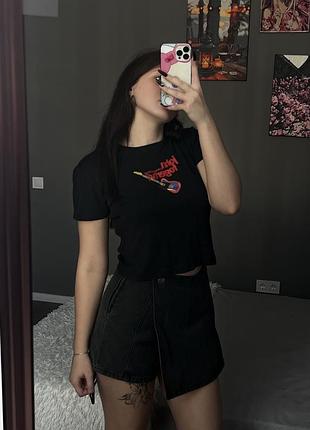 Футболка укорочена