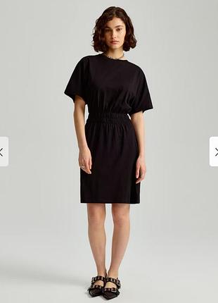 Сукня на резинці