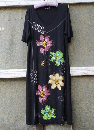 Платье- футболка с украшениями