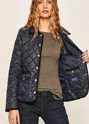 Куртка черная деми размер 46 / 12 утепленная стеганная кнопки ветровка