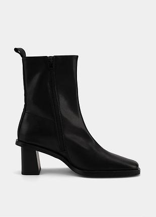 Черевики reserved нат.шкіра 41( 26.6)