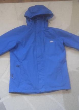 Продам женскую спортивную куртку бренда trasspass