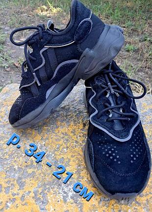 Кроссовки adidas в идеальном состоянии размер 34 стелька 21 см