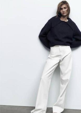 Свитер zara с большим акцентным воротником, l