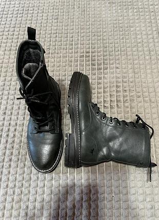 Жіночі ботінки mustang