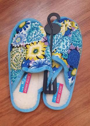 Комнатные тапочки