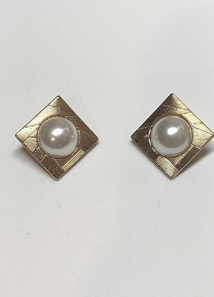 Клипсы, серьги. под винтаж.