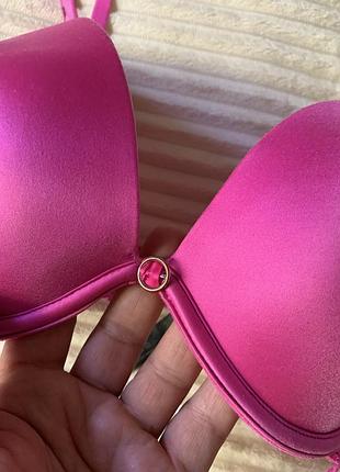 Бьстгальтер , білизна жіноча